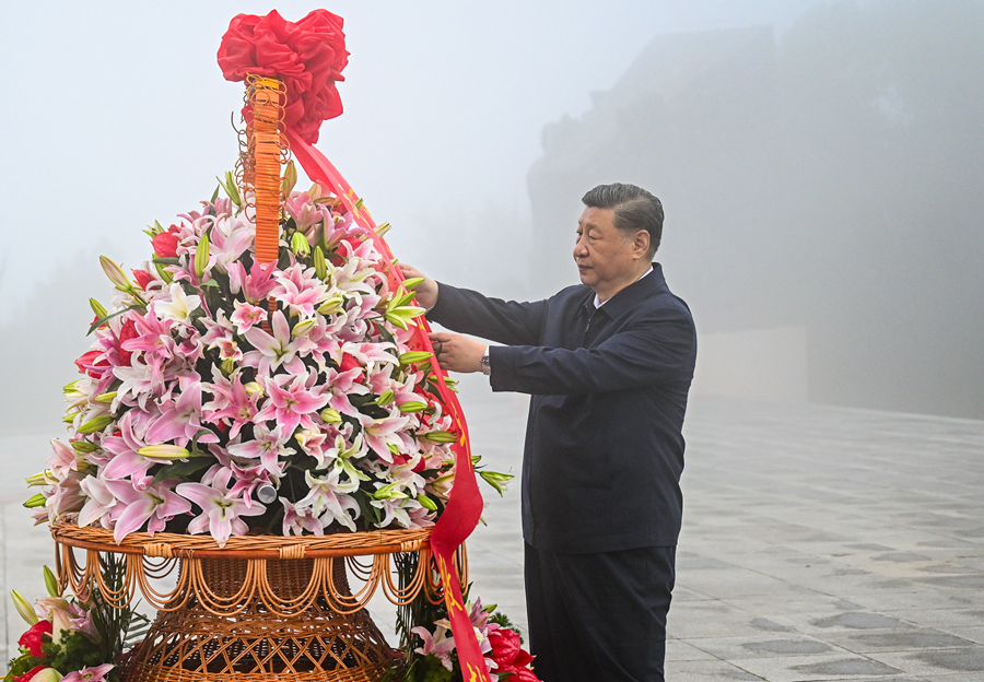 习近平在山西考察时强调 努力在推动资源型经济转型发展上...